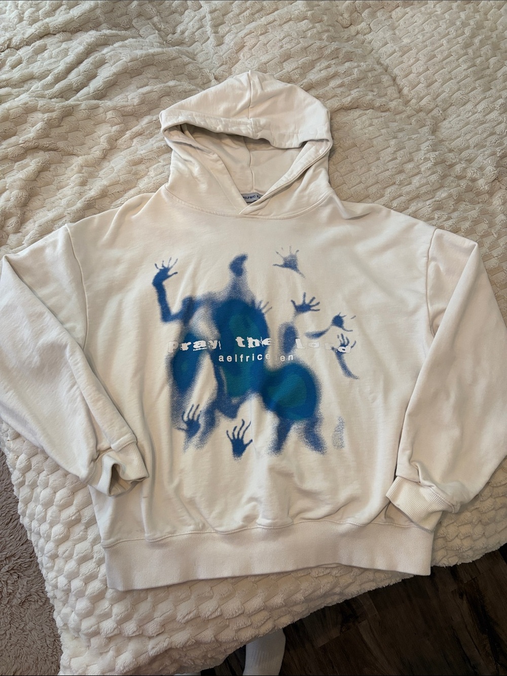 Aelfric Eden White Crewneck Hoodie with Blue Spray Graphic